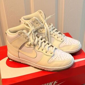 Nike Dunk High Sneakers